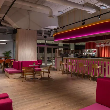 Ibis Styles Barcelona Sant Joan Despi-2