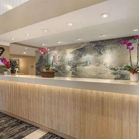 Best Western Plus Marina Gateway Hotel-3