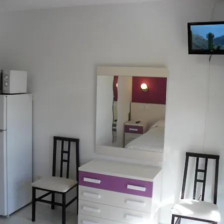 Hotel Lo Monte-3