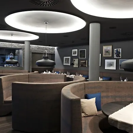 Badhaus - Hotel/Restaurant/Café-2