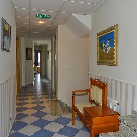 Hostal Linares-2