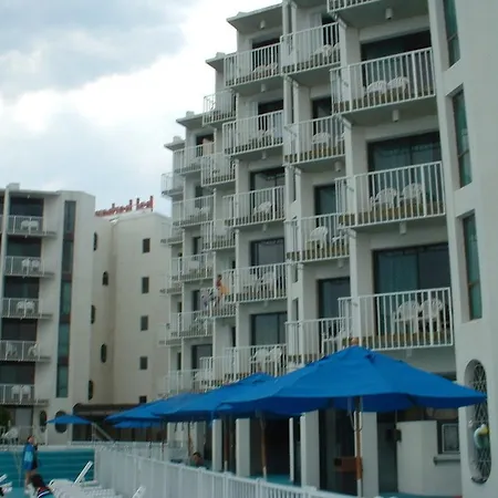 Bal Harbour Hotels-3