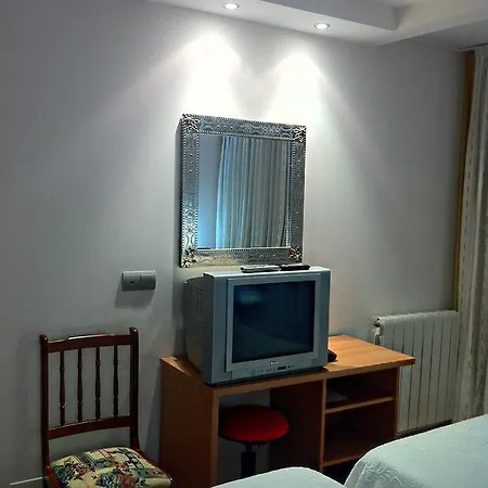 Hostal Del Carmen-3