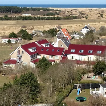Hotel Bos En Duinzicht-3