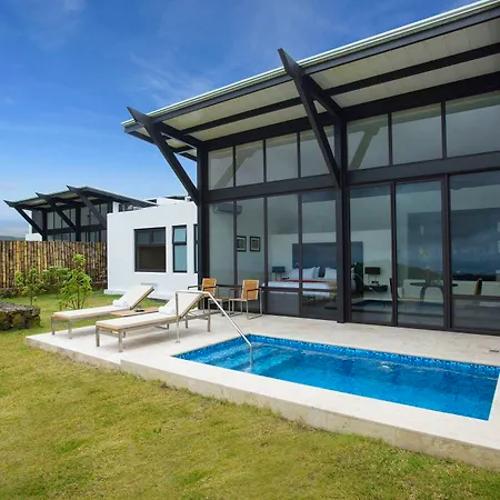 Pikaia Lodge-3