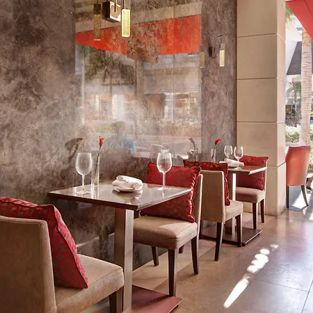 Luxe Rodeo Drive Hotel-2