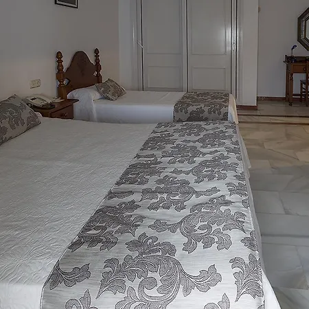 Hotel La Pinta-2