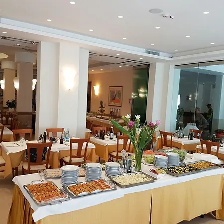 Hotel Pineta-3