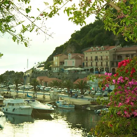 Romantic Hotel & Restaurant Villa Cheta Elite-3