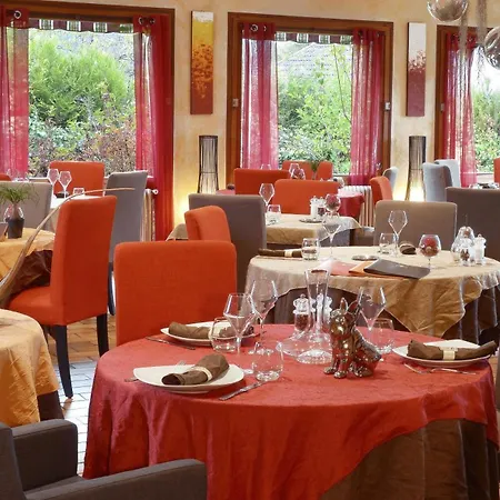Logis Hotel Le Prieure-3