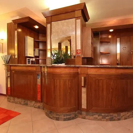Hotel Garni Al Poggio-2