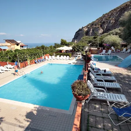 Bleu Village-3