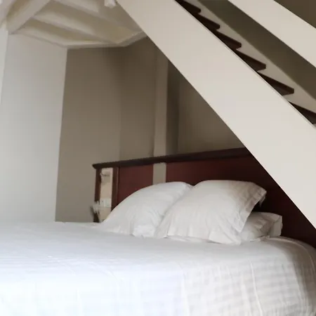 La Mere Champlain-3