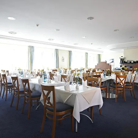 Intercityhotel Stralsund-3