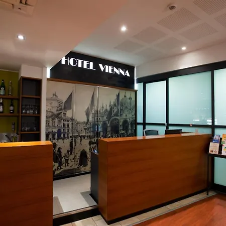 Hotel Vienna-2
