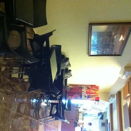 Hotel Paramount-3