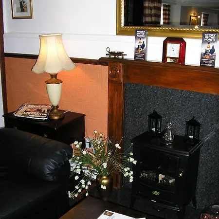 The Robertson Arms Hotel-2
