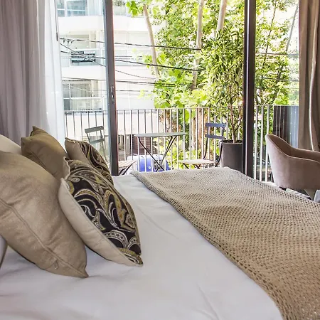 Nuit Hotel-3