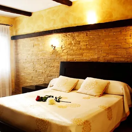 Hostal El 402-3