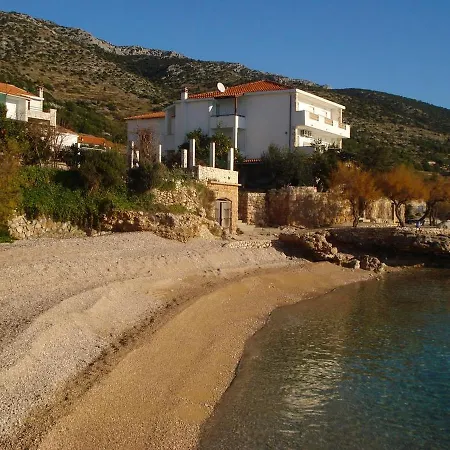 House Zaca-2