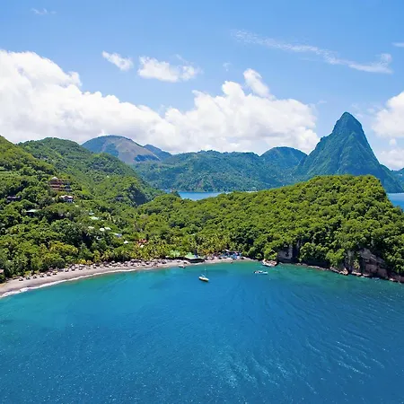 Jade Mountain-2
