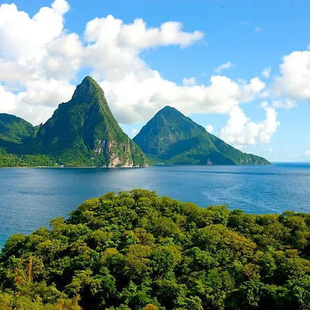 Jade Mountain-2