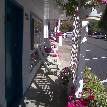 Appletree Inn-2