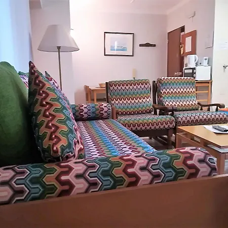 Apartamentos Turisticos Lindomar-2