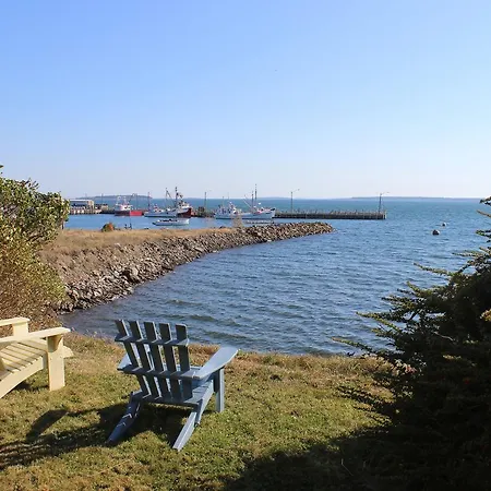 Compass Rose Heritage Inn-3