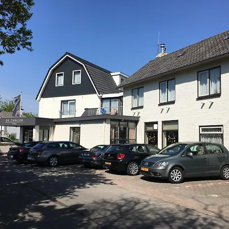Boutique Hotel De Zwaluw-3