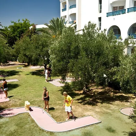 Riviera Hotel - Family Only-3