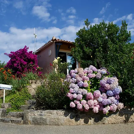 Residence Cantu Di Mare-2