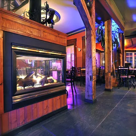 Orange Bistro-2