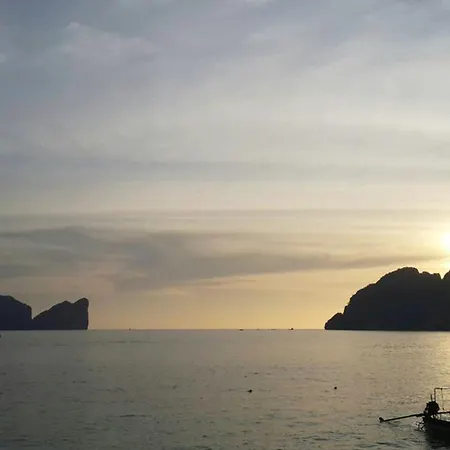 Phi Phi Long Beach Resort & Villa-2