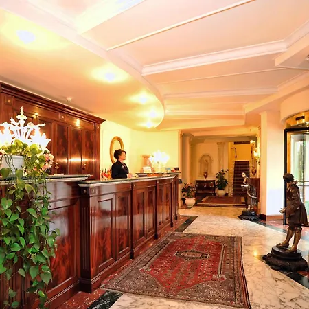 Hotel Royal-3