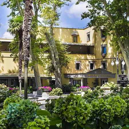 Hotel Royal-2