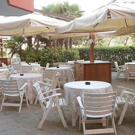 Gallia Club Hotel-2