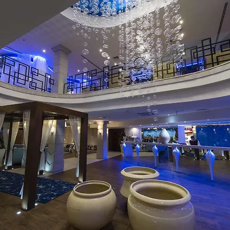 Hotel Cascade Resort & Spa-3