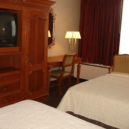 A Victory Inn & Suites - Muskegon-2