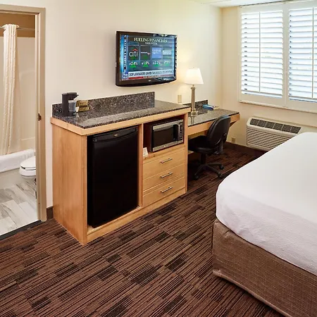 Livinn Hotel St Paul East / Maplewood-2