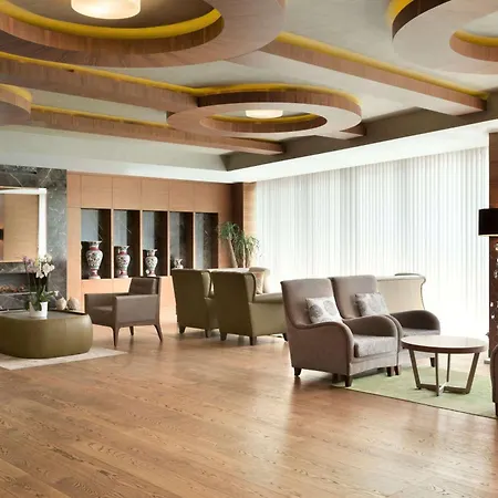 Ramada By Wyndham Gemli̇K-2