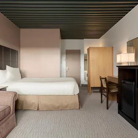 Travelodge By Wyndham Baie Comeau-2