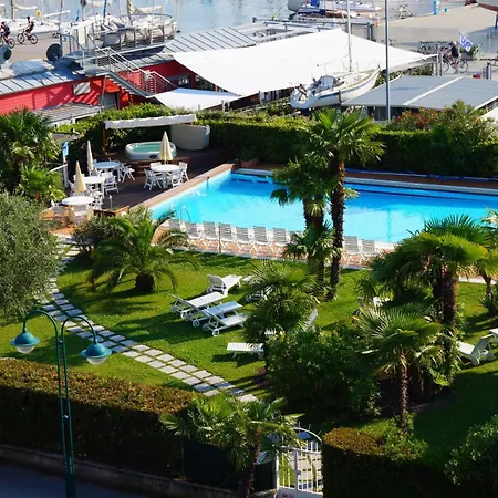 Hotel Riviera-2