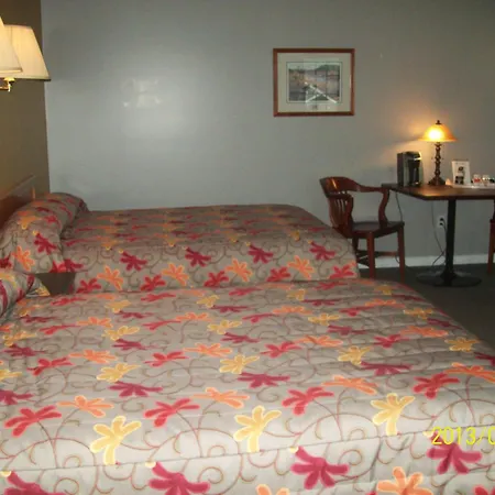 Hilltop Motel & Restaurant-2