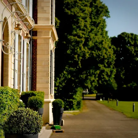Hôtel Château de l'Hermitage-2