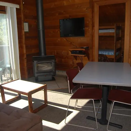 La Conner Camping Resort Beach Cabin 1-3