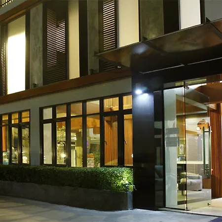 Izen Budget Hotel & Residence-3