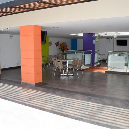 Hotel Parque 70-3