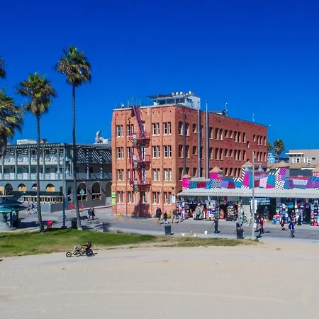 Venice Breeze Suites-2