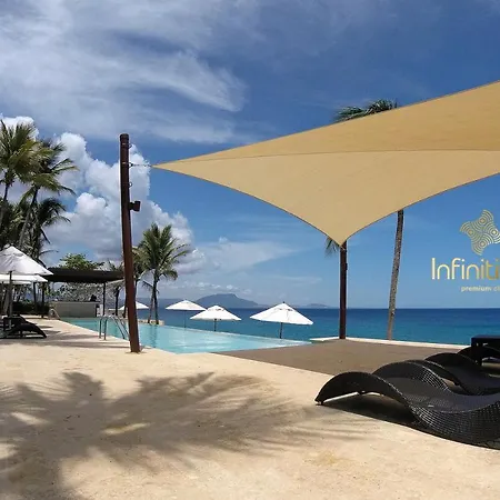 Infiniti Blu Luxury Ocean Front Condos-3